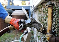 Fuel oil delivery nozzle in action